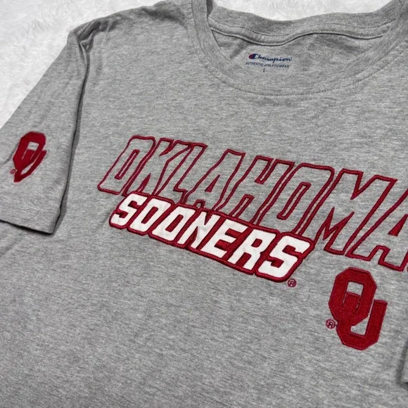 VTG OU Oklahoma Sooners T-Shirt Men L (FIT S/M) Gray Red Embroider NCAA Alumni - Picture 3 of 11